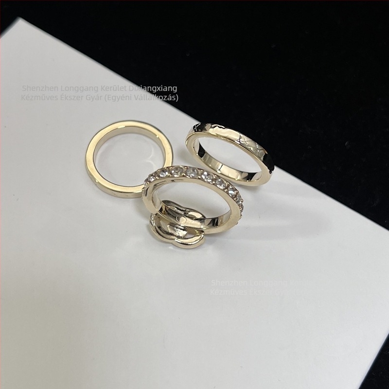 Sárgaréz háromdarabos gyűrűkészlet nőknek, diament mintázatú felülettel és Seiko felületkezeléssel