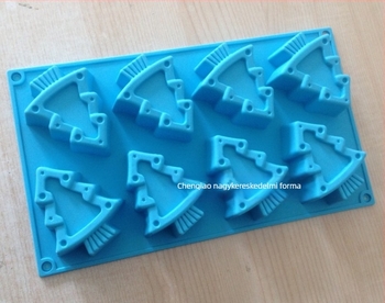 Szilikon sütemény- és szappanforma, karácsonyfa alakú, szabálytalan forma, 8 darabos készlet