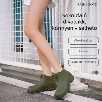 Női esőcsizma, PVC felsőrész, alacsony csőmagasság, alacsony sarka 1–3 cm, egyszínű, vízálló