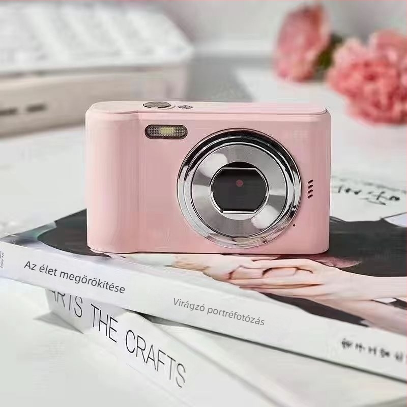 Okos kamera 12MP szenzorral, 4x optikai zoom, periszkópos objektív, optikai képstabilizáció, HD kijelző