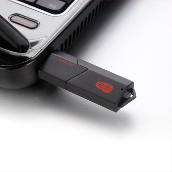 C307 USB 3.0 több interfészű, kétin-one kihúzható kártyaolvasó TF/SD MicroSDHC-ig 512GB-ig