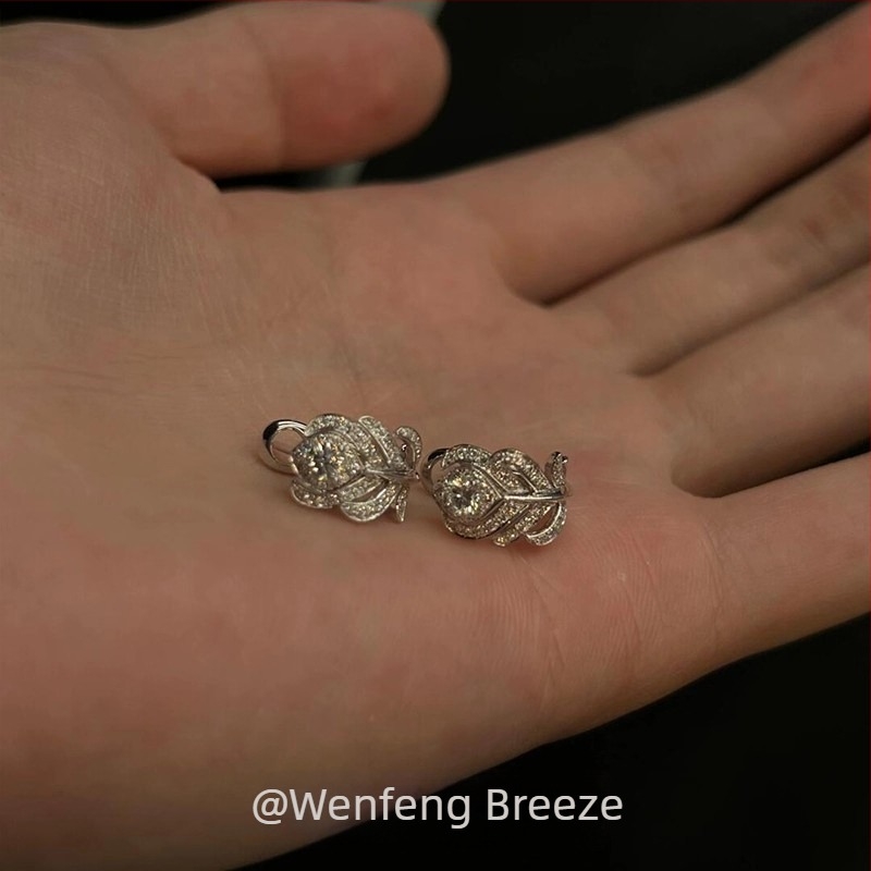 Ezüst tollas fülbevalók gyémántokkal, réz elektroplatázott, elegáns női fülbevalók