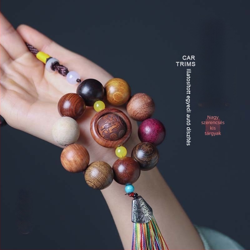 Autó dísz, tujafa, minimalist stílus, szageltávolítás, belső dekoráció