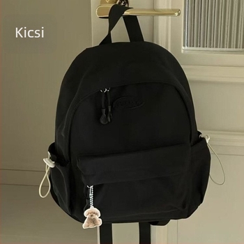 Diákkönyv hátizsák mindennapi használatra, uniszex, utcai stílus; kapacitás 20–35 L, anyag nylon, bélés poliészter, levegő párnás vállpánt rendszer.