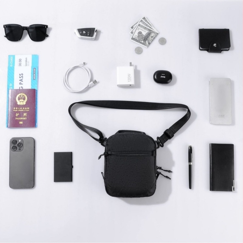 Férfi X-Pac keresztpántos táska telefon és útlevél számára: nylon, RFID védelem, anti-theft, vízálló, poliészter bélés