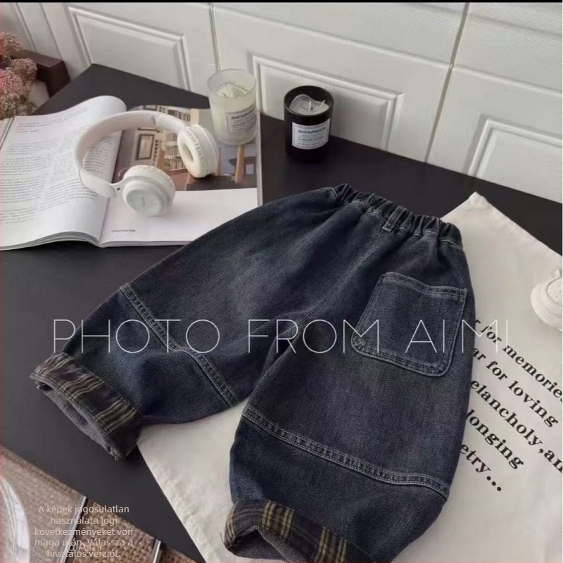Gyerekeknek készült denim nadrág – egyenes, laza szabás, középmagas derék, gumis deréköv, pamut 71–80%, puha kezelés (Denim; Pamut 71–80%; Középmagas derék; Gumis derék; Puha kezelés)
