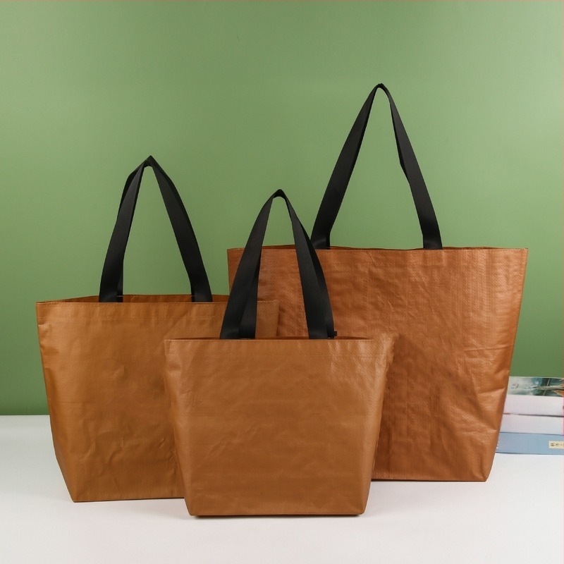 Kézzel szőtt PP bevásárló táska nyomott mintával, teherbírás 1–50, ruházathoz és kozmetikumokhoz