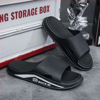 Uniszex slip-on szandál, PVC felső rész és PVC talp, nyári laza stílus