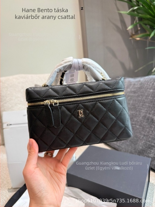 Tehénbőr quiltelt doboztáska váll- és crossbody stílusban, Z701, 2025 ősz