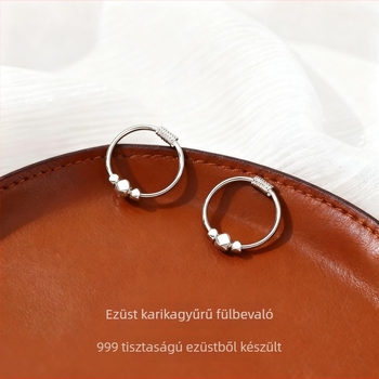 999 ezüst fülbevaló – minimalist luxus, sima körgyűrű rugós zárással, őszi-téli stílus