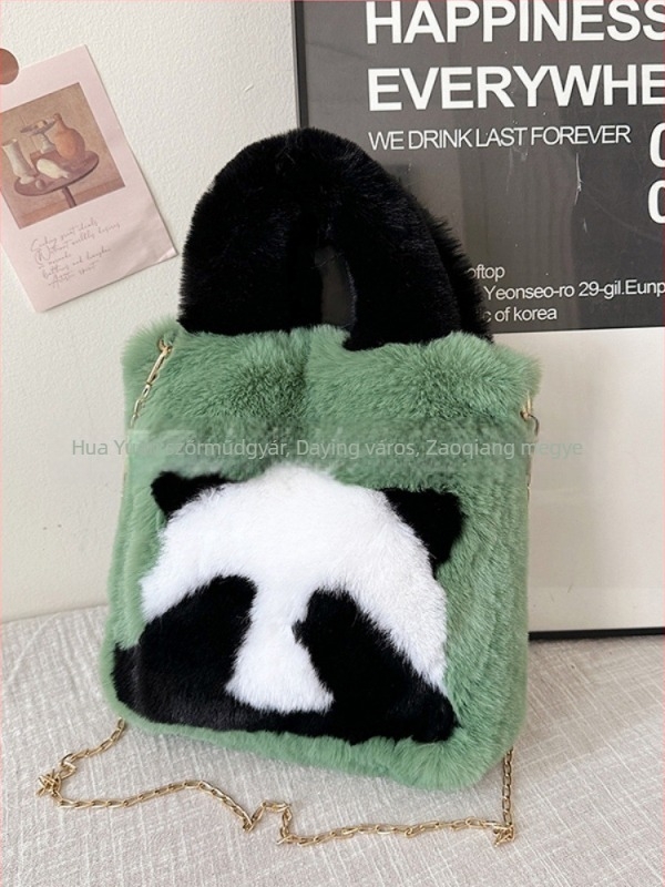 Panda plüss bucket táska mágneszáras, telefontartó zsebbel, szintetikus bőr béléssel