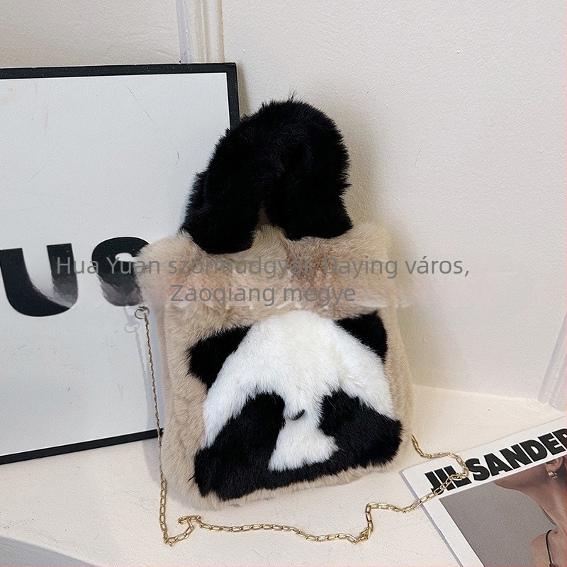 Panda plüss bucket táska mágneszáras, telefontartó zsebbel, szintetikus bőr béléssel