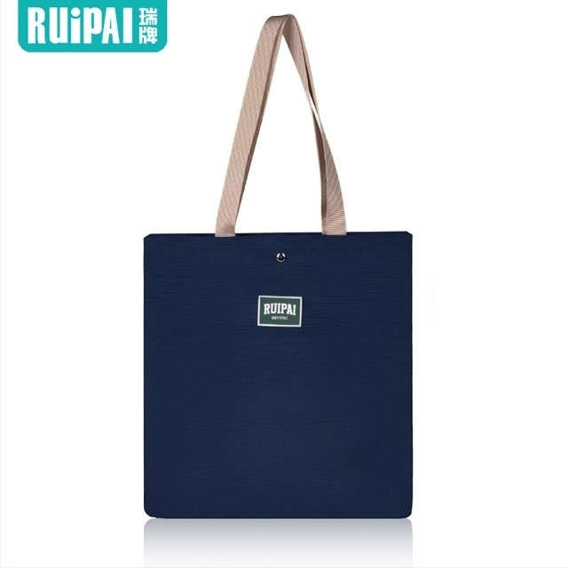 BD70 Nagy kapacitású tanulótáska általános iskolába – 1–6. osztály, poliészter, lélegző, vízálló, lopás elleni védelem, terheléscsökkentő ergonomikus kialakítás