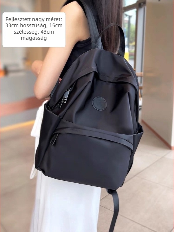 Uniszex Oxford anyagú laptop hátizsák, bővíthető, 20L alatti kapacitás, légpárnás vállpánttal, iskola használatra