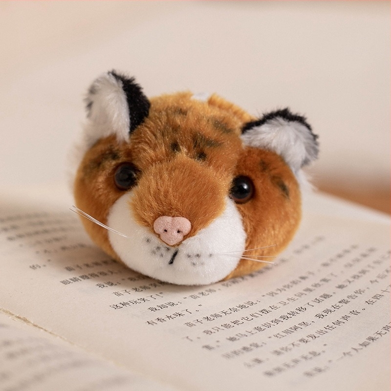 Tigrislábú plüss baba — leopárd lábnyom, rövid plüss, PP pamut töltés, testreszabható minták