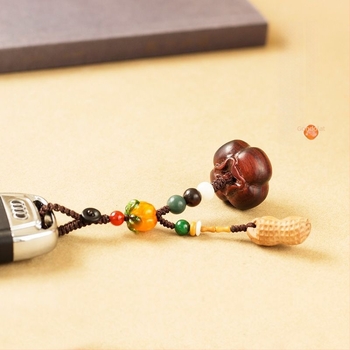 Fa autókulcstartó sandalwood, persimmon és peach wood díszítéssel