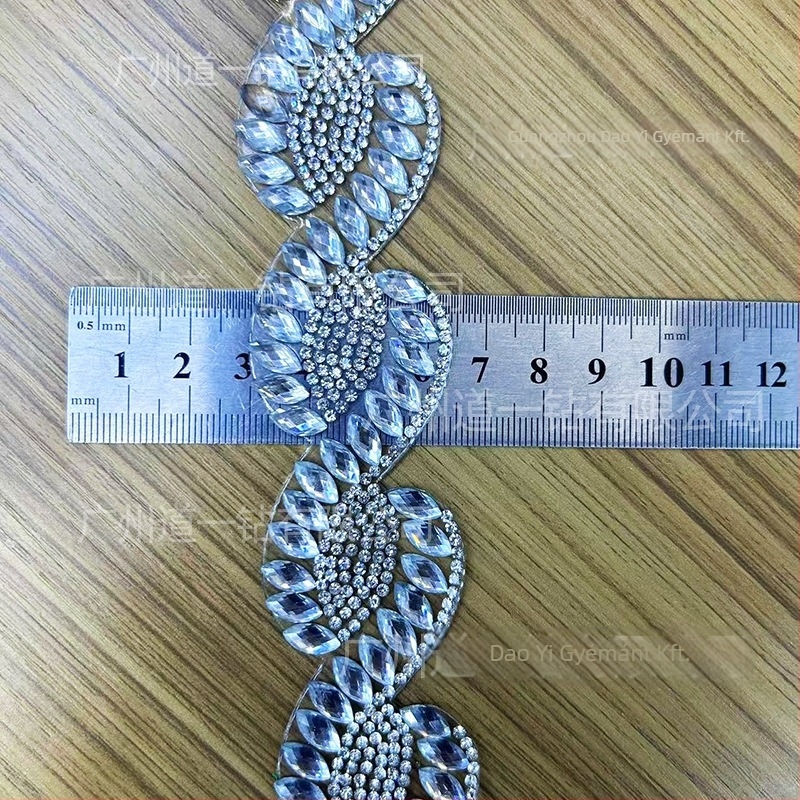 DIY strasszkő kiegészítők ruhákhoz, forró ragasztóval, kézzel készített, Totem mintával, iroda-stílus