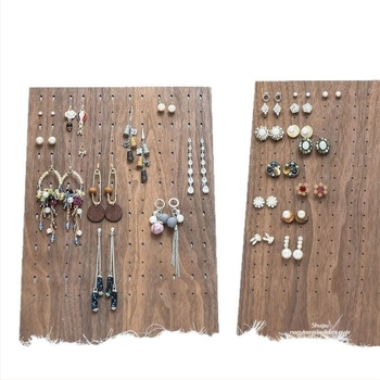 Fém ékszerkijelző állvány, háromszintes, művészi stílus, származás Jilin, 2025 tavasz