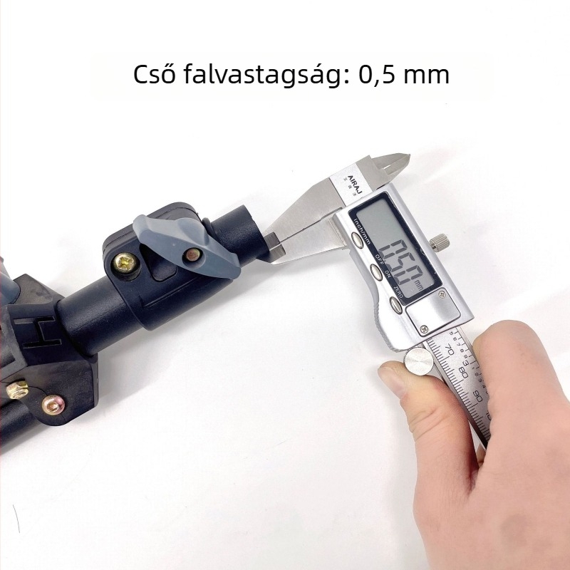 Szénacél lámpa- és fotóstativ állvány, 3 csomópontos, működési magasság 0,7–2,1 m, csőátmérő 16–25 mm, teherbírás 7–10 kg.