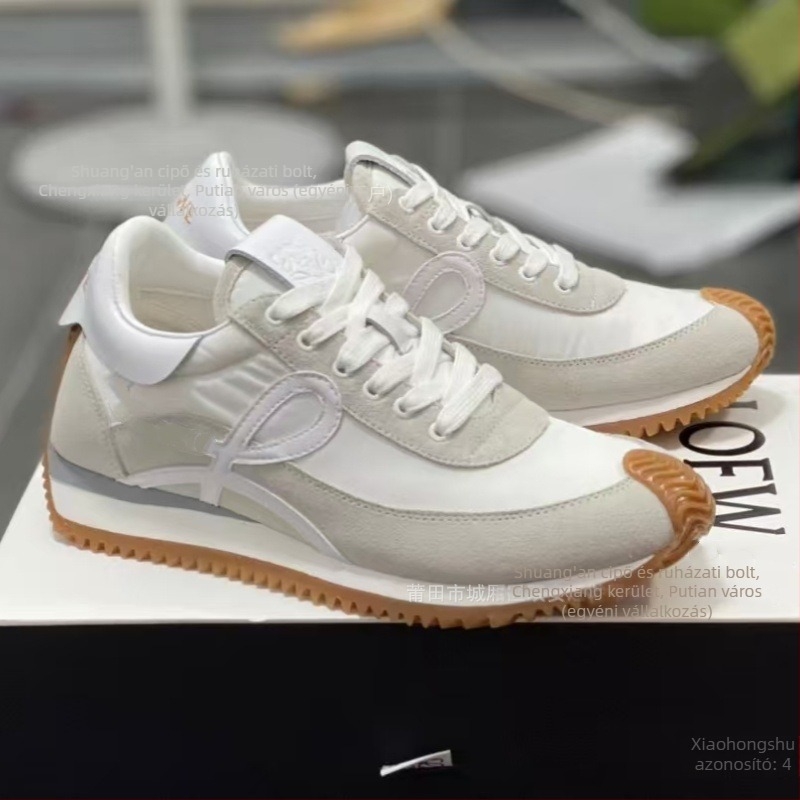 Női bőr casual sneakers fűzős zárással, kerek orrú, könnyű, természetes gumi talppal