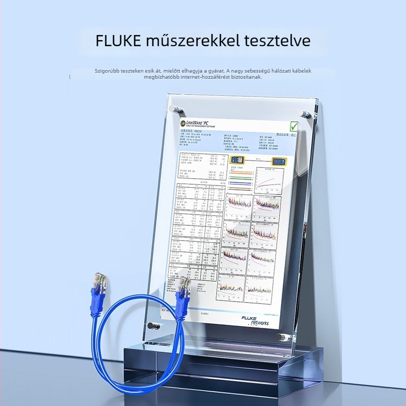 Cat5e árnyékolatlan hálózati kábel, jumper RJ45, beltéri használatra, számítógéphez és megfigyeléshez. Elérhető hosszok: 1, 2, 3, 5, 10, 15 m