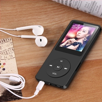 Hordozható MP4/MP3 lejátszó kártyahellyel és kijelzővel, külső hangszóró