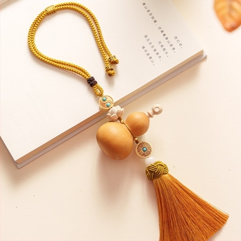 Baifujiang fa autófüggő – faanyag, retro stílus, lótusz motívum a belső tükörhöz