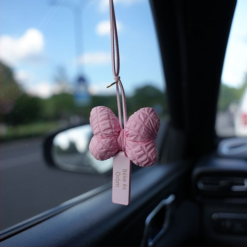 Autómedál – textil anyag, egyszerű stílus, belső dekoráció