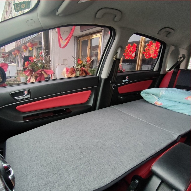 Összecsukható autós alvó matrac utasok számára, sík utazóágy az autóban, pumpálás nélkül