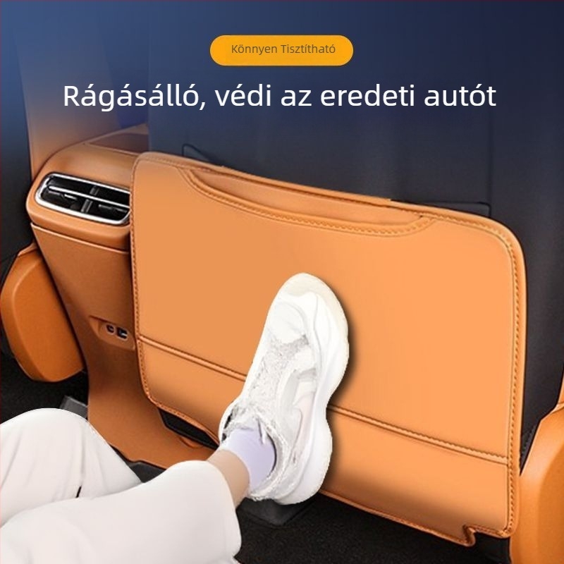 Bőr hátsó ülésvédő tárolózsebbel és kopás elleni védelemmel Leapmotor C10-hez