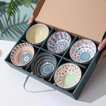 Japán stílusú porcelán étkészlet lótuszos tálakkal és evőpálcikákkal, mikrohullámú sütőben használható, alglazúros felület, többféle minta, testreszabható logó
