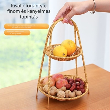 Rattanból készített többszintes gyümölcstál otthoni használatra — desszertekhez és nassoláshoz, szárított gyümölcsökhöz és édességekhez