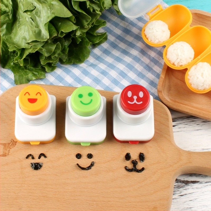 Rizsgolyó formakészlet nori embossinggel – mosolygós arc kialakítás, 3 darab sushi forma