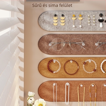 Falra szerelhető ékszerendező filc táblával, 4 szintes, sokoldalú tároló nyakláncok és karkötők számára