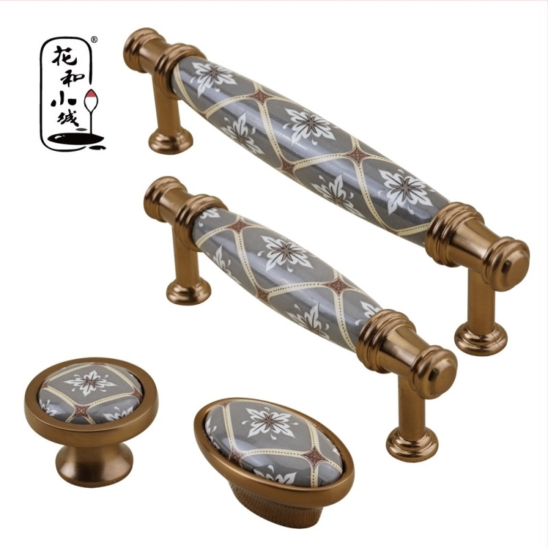 Bohemia-stílusú gardróbszekrény fogantyú, anyag: cinkötvözet + kerámia, modell: W09, alkalmas ajtókhoz vagy fiókokhoz