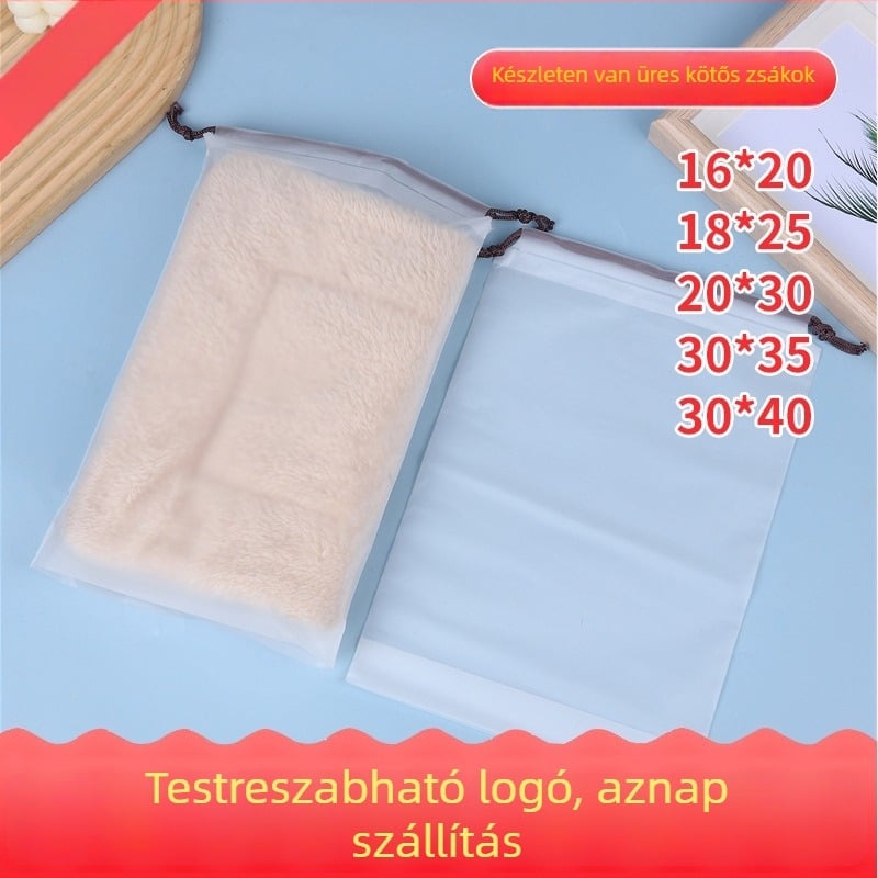 EVA anyagú húzós táska, matt felület, medvés mintázatú zsebek, kétszintes kialakítás