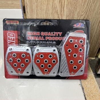 ABS autópedál MT0331 homokszórt felülettel, csúszásmentes kialakítás, univerzális MT/kézi váltóhoz