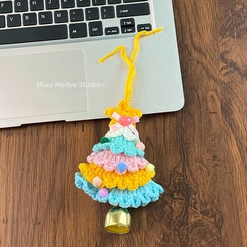 Gyapjúból készült karácsonyi harang dísz – virágos mintával, autó dísz, rajzfilm stílusú