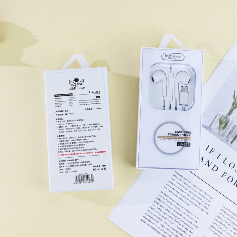 In-ear típusú, Type-C vezetékes fejhallgató mikrofonnal, modell ki-351, 1,2 m kábel