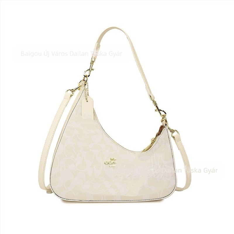 PU anyagú crossbody táska, vízszintes négyszögletes forma, cipzáras nyitás, laminált belső zseb, téli 2025 kiadás