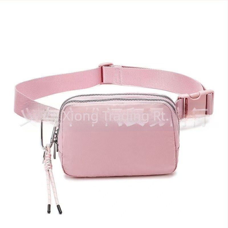 Keresztpántos táska, városi egyszerűség stílus, nejlon külső, 2025 tavasz, cipzáras nyitás, poliészter bélés, belső zsebek telefonhoz, személyi igazolványhoz és kamerához