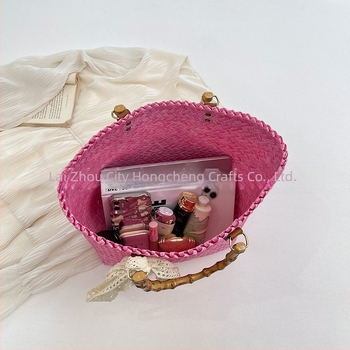 PVC szövött, szalma-stílusú tote táska bambusz ihletésű részletekkel, retro dizájn, női strandtáska