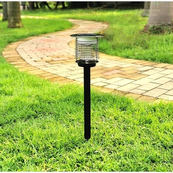 Napelemes szúnyogirtó lámpa kültéri használatra – beépített 2001–2500 mAh akkumulátor, LED rovarcsapda, rozsdamentes acél háló, 41–60㎡ lefedettség, merev kialakítás