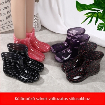 Női esőcsizmák, rövid szárú, csúszásmentes talp, műanyag felső, alacsony sarok 1–3 cm