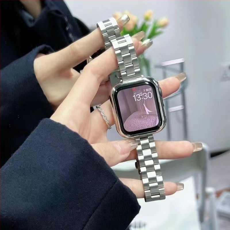 Rozsdamentes acél Apple Watch szíj, iWatch S10 kompatibilis, női fém szíj három gyöngyös mintával és karcsú vonalakkal