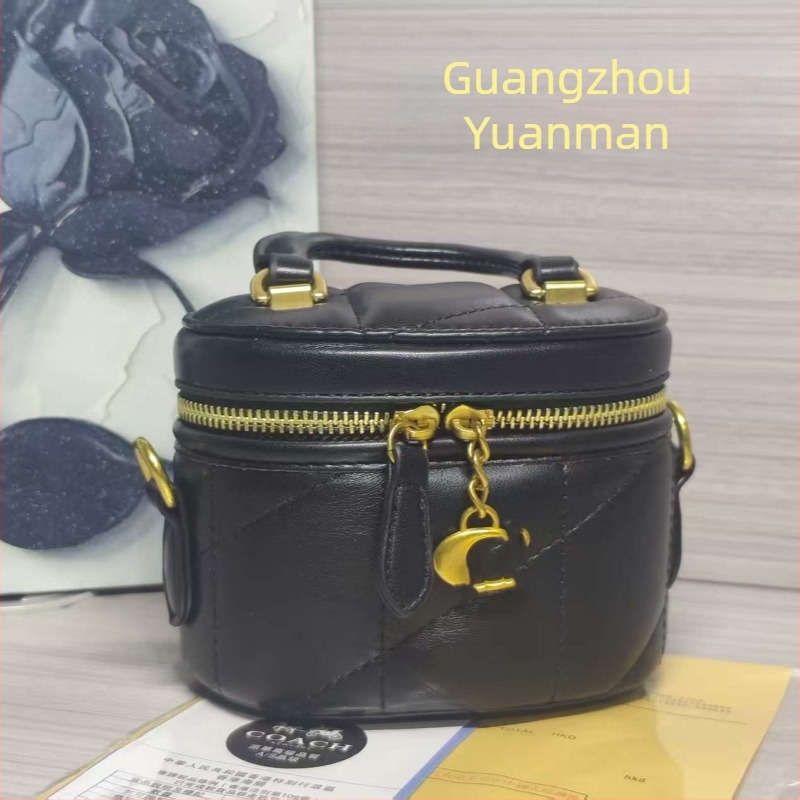 Lánccal rendelkező crossbody táska – utcai stílusú PU kerek kozmetikai táska, cipzárral és belső dokumentumtároló zsebbel