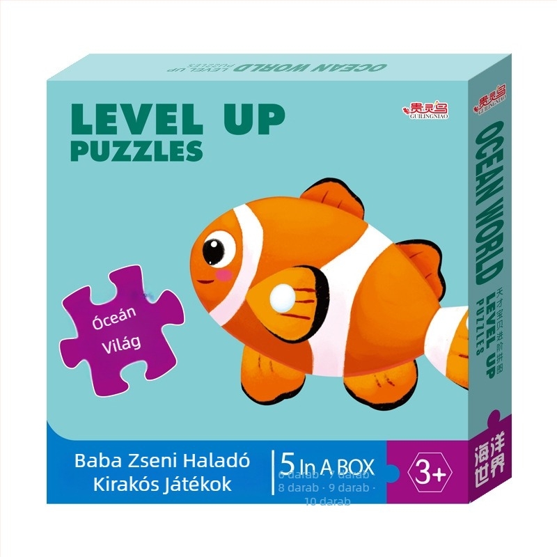 Kártyás puzzle: 5-10 állatos, dinoszaurusz és építő járművek kártyái; papír; 0-3 éveseknek; színes dobozos csomagolás.