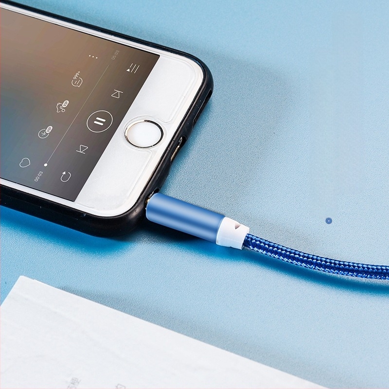 YPX 3,5 mm-es nylon szövésű audiókábel réz-középpel és nikkelcsatlakozókkal