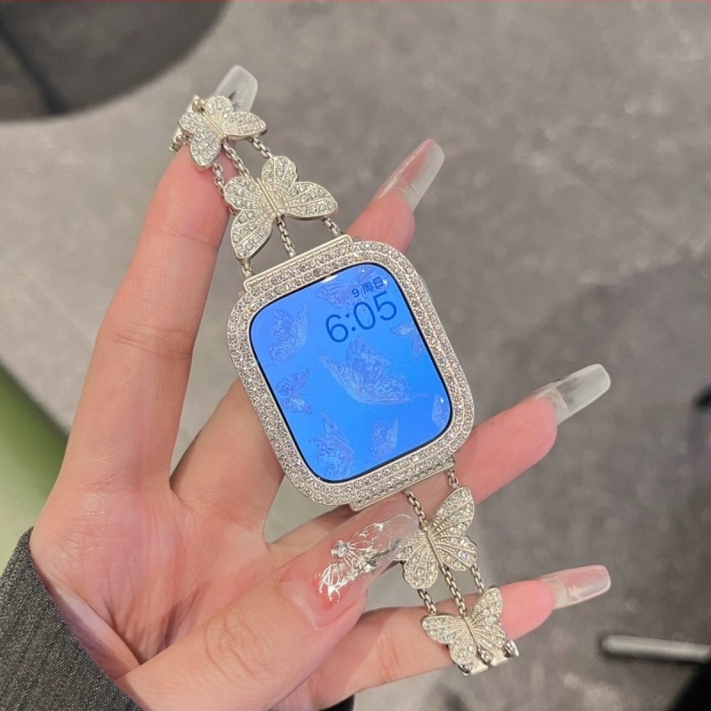 Wenjing fém pillangólánc Diamond szíj Apple Watch Series 7/8-hoz, Chanel-stílusú háromláncos dizájn