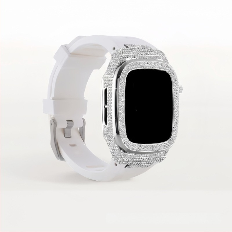 Gyémánt-díszítésű Apple Watch védőtok; ötvözet test és szilikon szíj; kompatibilis Series 7/8 és SE; súlya 65 g.